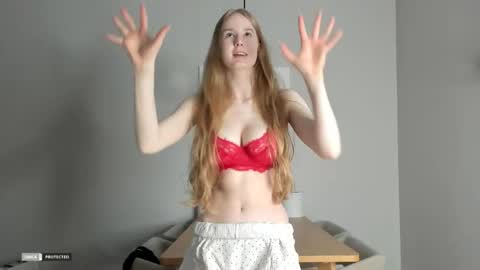 Snapshot of soft_katy chatting on 17, 4, 2026 kitty katy online show from 17, 4, 2026
