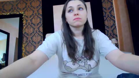 Snapshot of soft_lilly chatting on 8, 1, 2026 Lilly online show from 8, 1, 2026