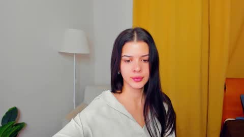 Snapshot of softlyy_bold chatting on 11, 11, 2025 Alice online show from 11, 11, 2025