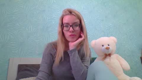 Snapshot of softy_aura chatting on 23, 3, 2026 softy_aura online show from 23, 3, 2026