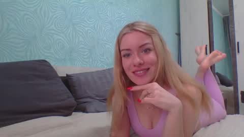 Snapshot of softy_aura chatting on 25, 3, 2026 softy_aura online show from 25, 3, 2026
