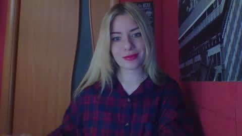 Snapshot of softy_aura chatting on 20, 4, 2026 softy_aura online show from 20, 4, 2026