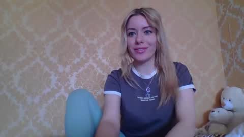 Snapshot of softy_aura chatting on 30, 4, 2026 softy_aura online show from 30, 4, 2026