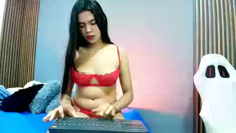 Snapshot of sofy_west chatting on 20, 9, 2025 sofy west online show from 20, 9, 2025