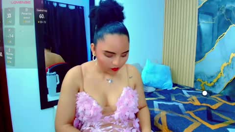 Sol Latiana online show from 9, 6, 2026