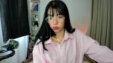 Snapshot of sol_lunaa23 chatting on 21, 4, 2026 sol online show from 21, 4, 2026