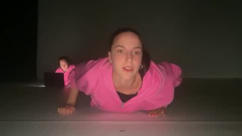 Snapshot of sola_4 chatting on 17, 6, 2026 Ol4 online show from 17, 6, 2026