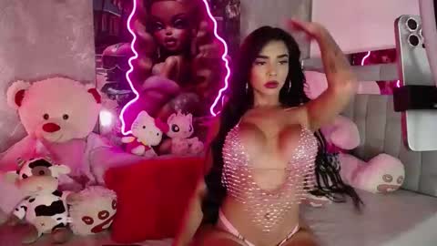 Snapshot of solange_koi chatting on 21, 9, 2025 instagram evalunavelez1. online show from 21, 9, 2025