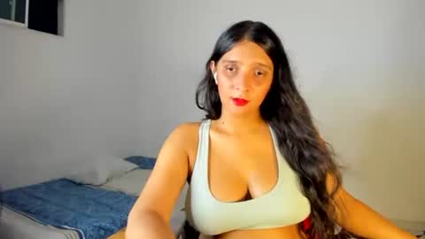 Snapshot of solar_moonie chatting on 10, 10, 2025 Moonie online show from 10, 10, 2025