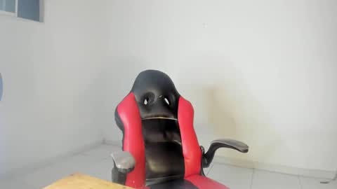 Snapshot of solar_moonie chatting on 22, 10, 2025 Moonie online show from 22, 10, 2025