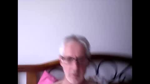 Snapshot of soloman1969 chatting on 21, 4, 2026 Soloman online show from 21, 4, 2026