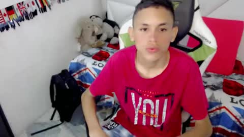 Snapshot of sombra_18 chatting on 5, 5, 2026 ESTEBAN online show from 5, 5, 2026
