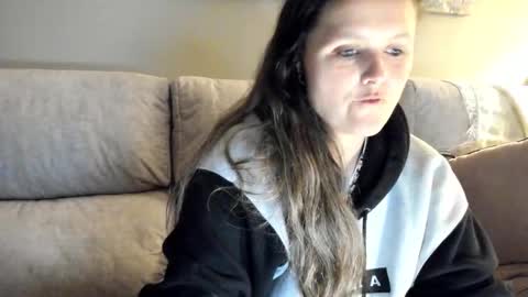 Snapshot of someonesday chatting on 15, 3, 2026 SomeonesDay online show from 15, 3, 2026