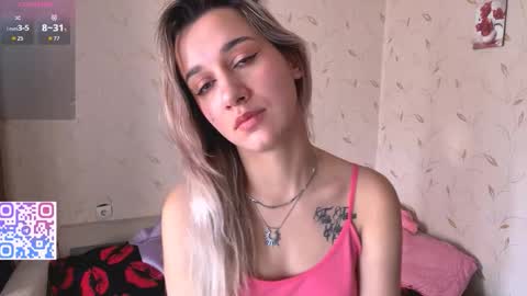 Snapshot of somerfrieler chatting on 25, 11, 2025 Hello My name is Jane im new model here and little but shy but curious. online show from 25, 11, 2025