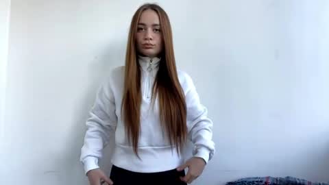 Snapshot of sonakuprewicz chatting on 27, 4, 2026 Victoria online show from 27, 4, 2026