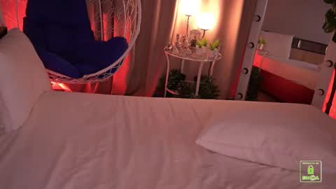 My name isSonya  online show from 18, 9, 2025