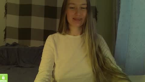 Snapshot of song_to_the_siren chatting on 19, 12, 2024 Mary online show from 19, 12, 2024