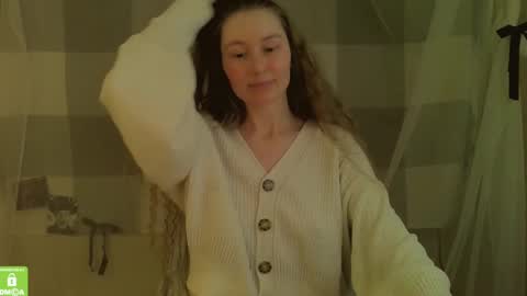 Snapshot of song_to_the_siren chatting on 25, 2, 2025 Mary online show from 25, 2, 2025