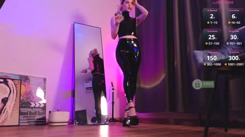 Snapshot of sonia__rose chatting on 28, 1, 2025 Sonia online show from 28, 1, 2025