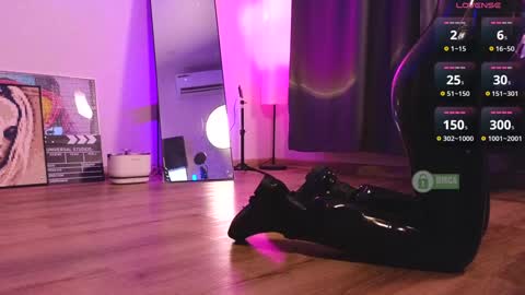 Snapshot of sonia__rose chatting on 4, 2, 2025 Sonia online show from 4, 2, 2025