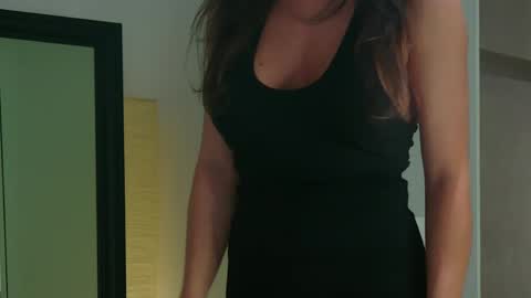 Snapshot of sonia_kate chatting on 8, 5, 2026 Sonia Kate online show from 8, 5, 2026