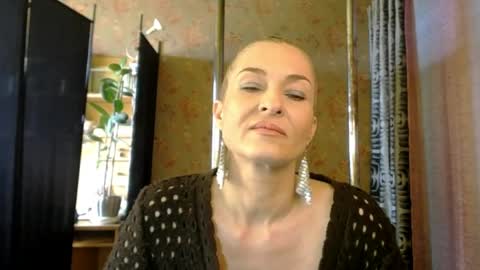 Snapshot of soniadance chatting on 8, 4, 2026 Sonia online show from 8, 4, 2026