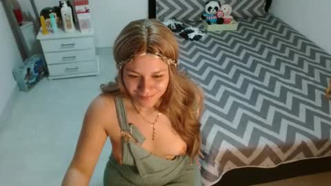 soniafuckboobs online show from 27, 10, 2025