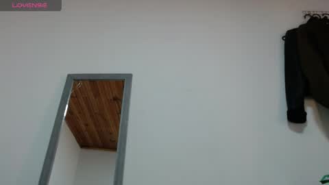 sonialatin69 online show from 17, 4, 2026