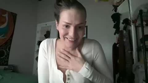 Snapshot of sonnieday chatting on 24, 5, 2026 Sonnie Day online show from 24, 5, 2026
