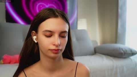 Eva 3 online show from 7, 3, 2025