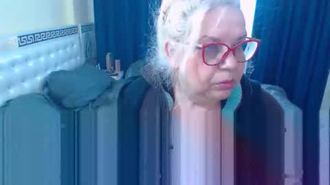 Snapshot of sonyamilf chatting on 21, 4, 2026 Sonya online show from 21, 4, 2026