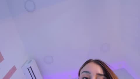 Snapshot of soph1a_ chatting on 4, 12, 2025 Sophia online show from 4, 12, 2025