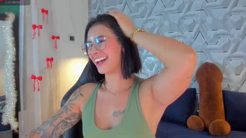 Snapshot of sophi_01 chatting on 21, 3, 2026 sophie online show from 21, 3, 2026