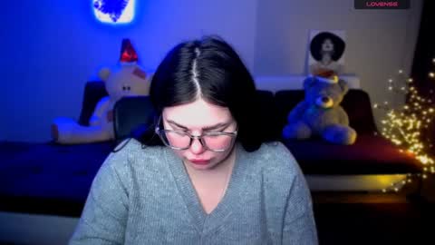 Snapshot of sophia__olsen chatting on 10, 12, 2024 sophia__olsen online show from 10, 12, 2024