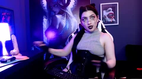 sophia hottie online show from 4, 3, 2025