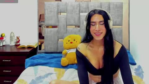 Snapshot of sophia_harry chatting on 24, 4, 2026 sophia CM online show from 24, 4, 2026