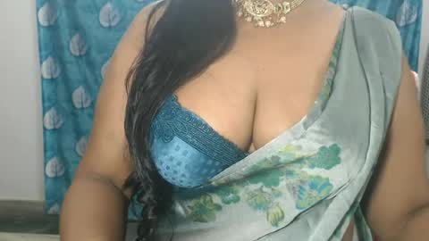 Snapshot of sophia_indian chatting on 2, 7, 2026 Sophia Tamil online show from 2, 7, 2026
