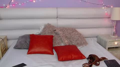 Snapshot of sophia_loreenn chatting on 5, 1, 2025 Sofia online show from 5, 1, 2025