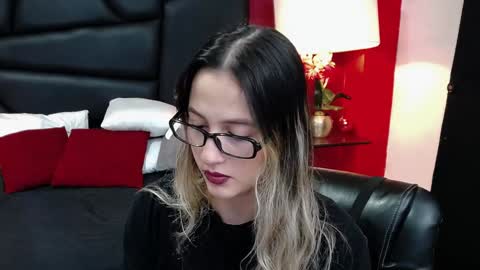 Snapshot of sophia_loreenn chatting on 10, 1, 2025 Sofia online show from 10, 1, 2025