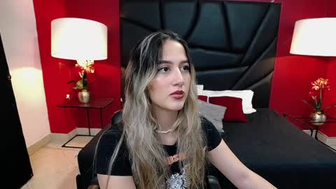 Snapshot of sophia_loreenn chatting on 11, 1, 2025 Sofia online show from 11, 1, 2025