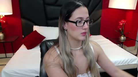Snapshot of sophia_loreenn chatting on 14, 1, 2025 Sofia online show from 14, 1, 2025