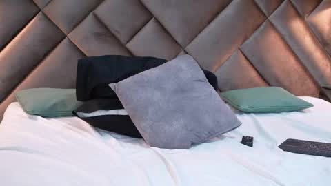 Sofia online show from 15, 4, 2026