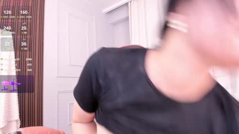 QUEEN OF SQUIRT online show from 6, 3, 2025