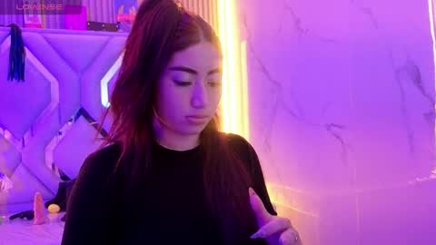 Snapshot of sophia_tf chatting on 31, 3, 2026 Sophia online show from 31, 3, 2026