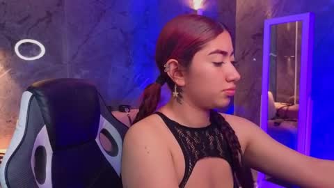 Snapshot of sophia_tf chatting on 16, 4, 2026 Sophia online show from 16, 4, 2026