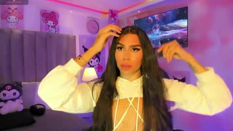 Snapshot of sophia_velarie chatting on 27, 4, 2026 Sophia Velarie online show from 27, 4, 2026