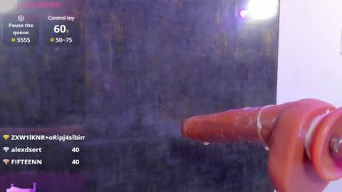 Snapshot of sophia_vivas chatting on 9, 2, 2025 SHOPIA online show from 9, 2, 2025