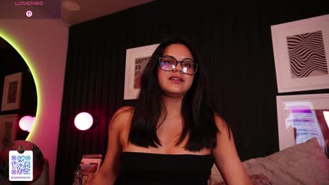 Snapshot of sophia_wilsonn_ chatting on 25, 4, 2026 Sofi online show from 25, 4, 2026