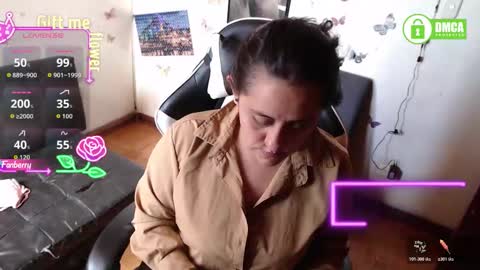 sophiaa_vega_ online show from 3, 12, 2025