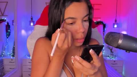 Sophie Hill  online show from 4, 12, 2025